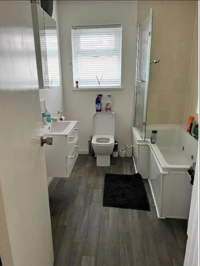 Mac'S- Double Room Shared Bathroom Belfast 0*,